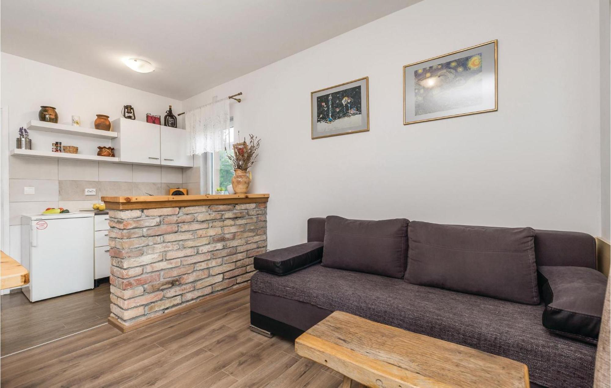 Super Apartment Ogulin Exteriör bild